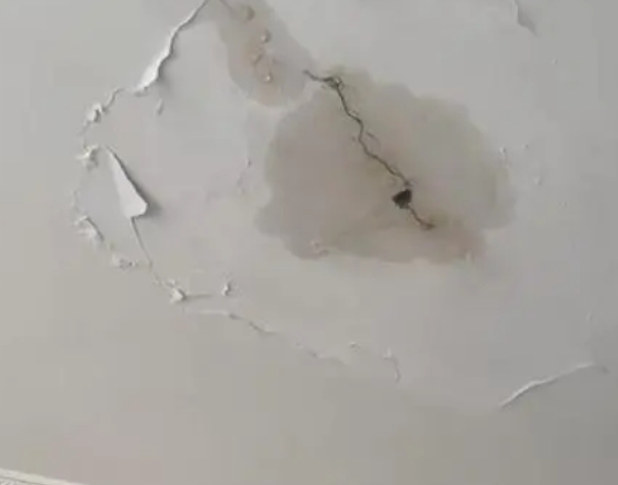 义乌阳台漏水维修公司分享下屋面防水工程质量问题原因分析